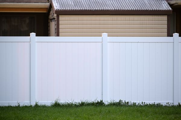 Vinyl Fence Replacement