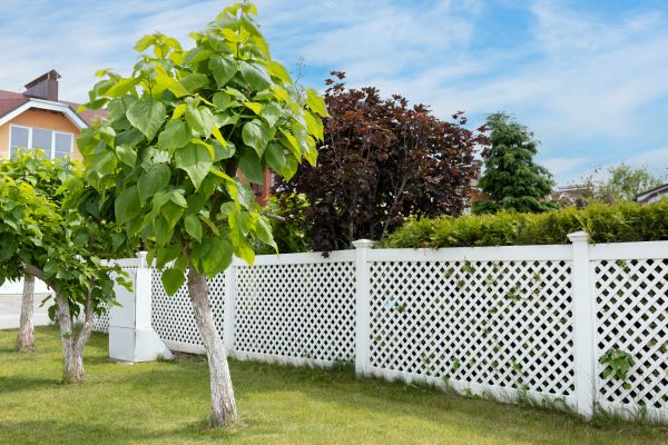 Vinyl Fence Service
