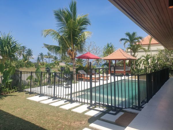 Installing Metal Pool Fencing